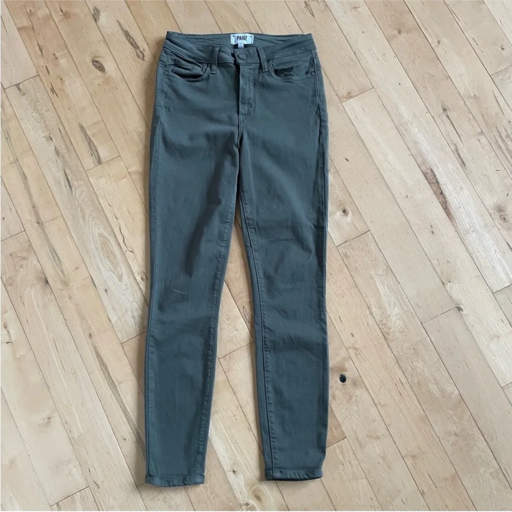 PAIGE HOXTON ANKLE JEANS in Seaweed Green Size 26 - Picture 2 of 8